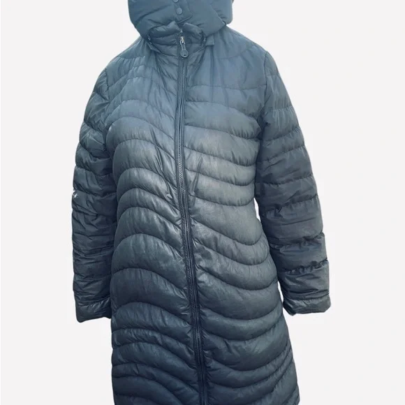 Patagonia downtown loft down hooded parka for women - Picture 2 of 9